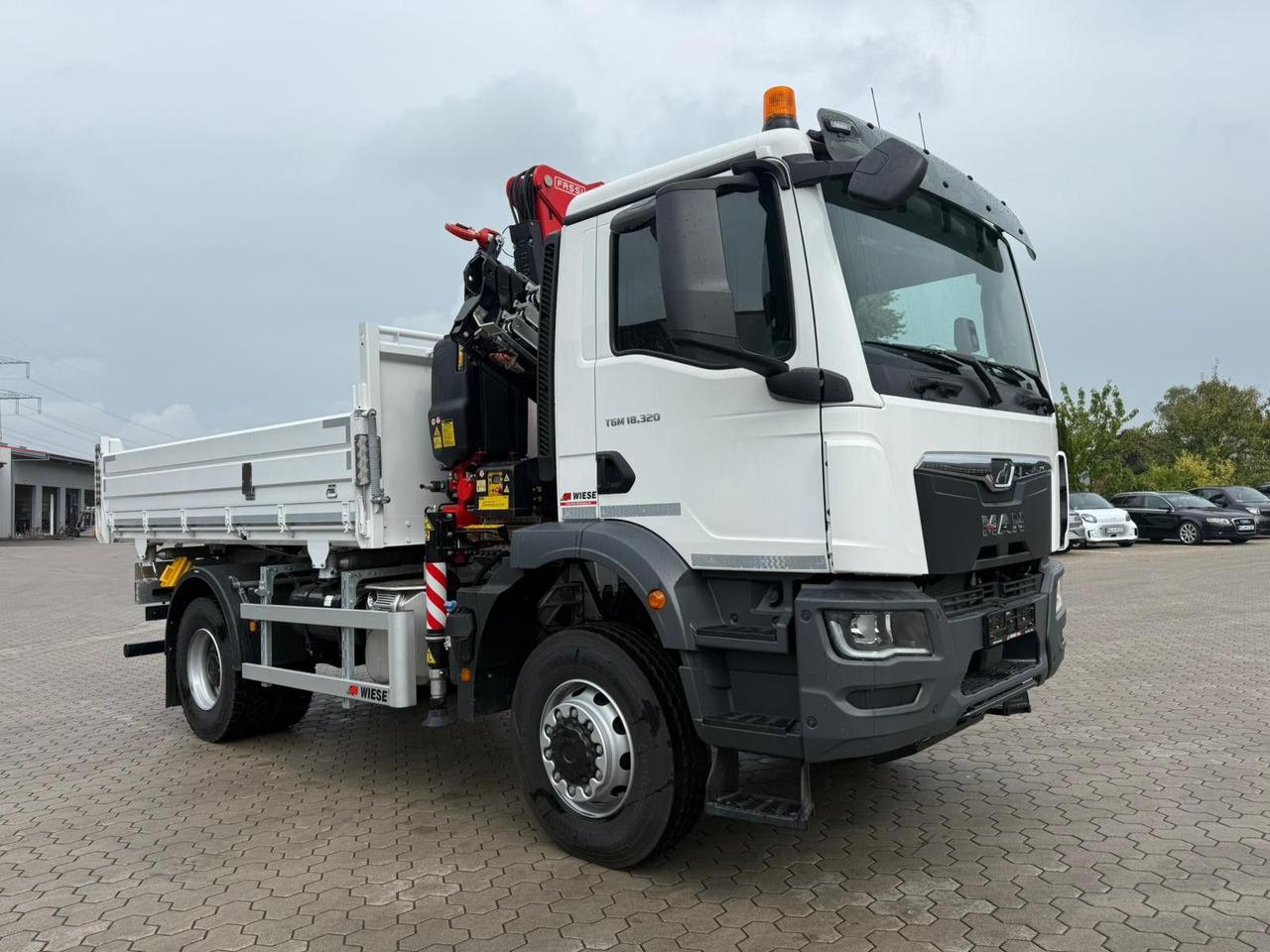 MAN 18.320 4x4 mit Fassi Ladekran Sofort Verfügbar - Camion basculantă, Camion cu macara: Foto 2 MAN 18.320 4x4 mit Fassi Ladekran Sofort Verfügbar - Camion basculantă, Camion cu macara: Foto 2