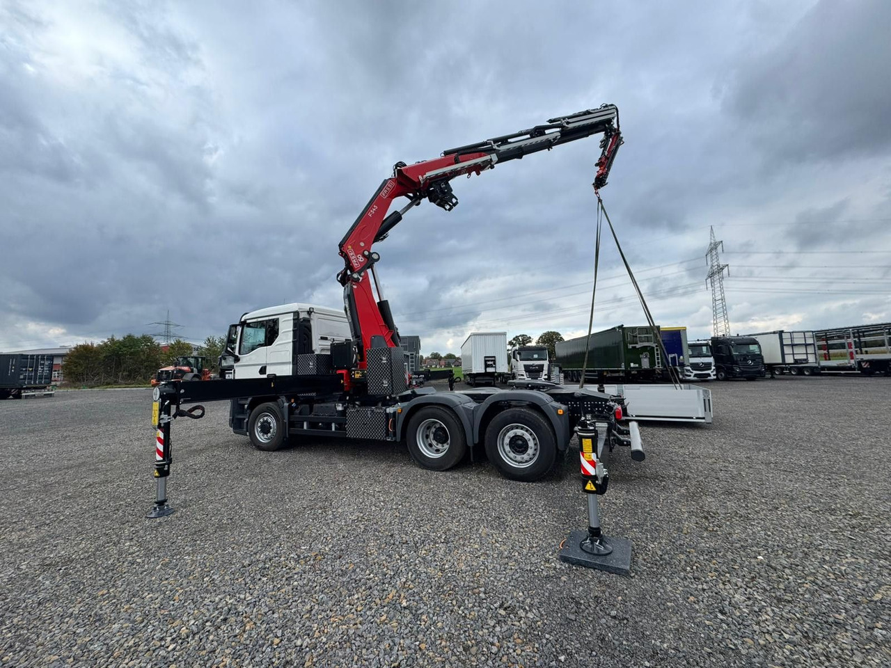 MAN 26.470 6x4-4 Hydrodrive Fassi Kran F545 Jib - Camion cu macara: Foto 2 MAN 26.470 6x4-4 Hydrodrive Fassi Kran F545 Jib - Camion cu macara: Foto 2
