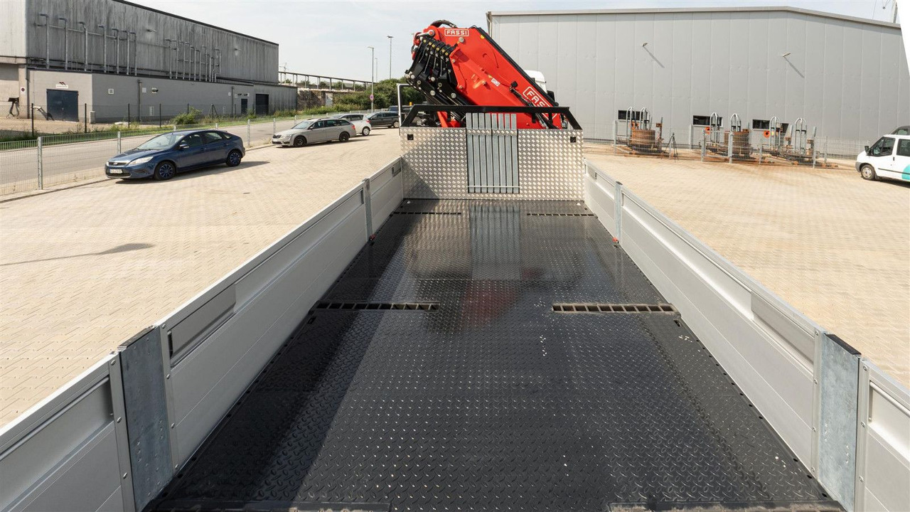 MAN 35.470 8x2 Kran F710 RA2.26 - Camion cu macara: Foto 5 MAN 35.470 8x2 Kran F710 RA2.26 - Camion cu macara: Foto 5