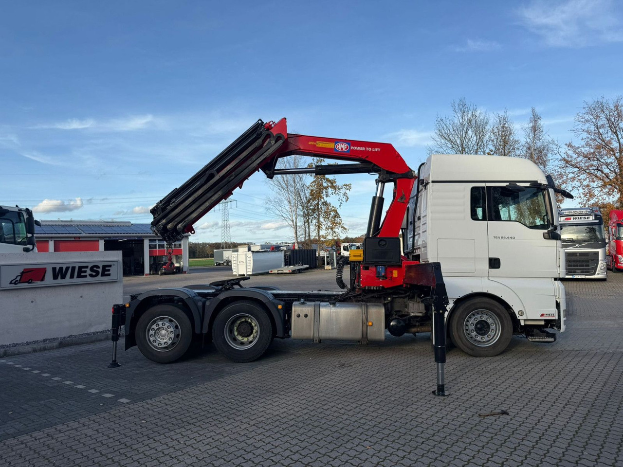 MAN TGX 26.440 6x2 mit HMF 3000-5 Kran Top Zustand - Camion cu macara: Foto 2 MAN TGX 26.440 6x2 mit HMF 3000-5 Kran Top Zustand - Camion cu macara: Foto 2