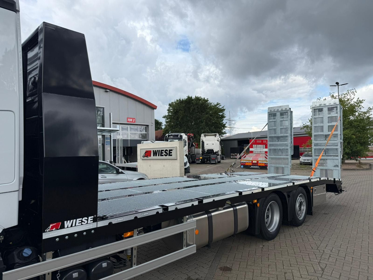 Mercedes-Benz Actros mit Rampen, Maschinentransporter - Camion transport auto: Foto 2 Mercedes-Benz Actros mit Rampen, Maschinentransporter - Camion transport auto: Foto 2