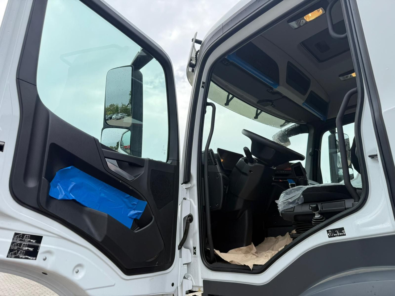 Mercedes-Benz Arocs 1835 4x4 Allrad Fassi F135 Kran Kipper în leasing Mercedes-Benz Arocs 1835 4x4 Allrad Fassi F135 Kran Kipper: Foto 9 Mercedes-Benz Arocs 1835 4x4 Allrad Fassi F135 Kran Kipper în leasing Mercedes-Benz Arocs 1835 4x4 Allrad Fassi F135 Kran Kipper: Foto 9