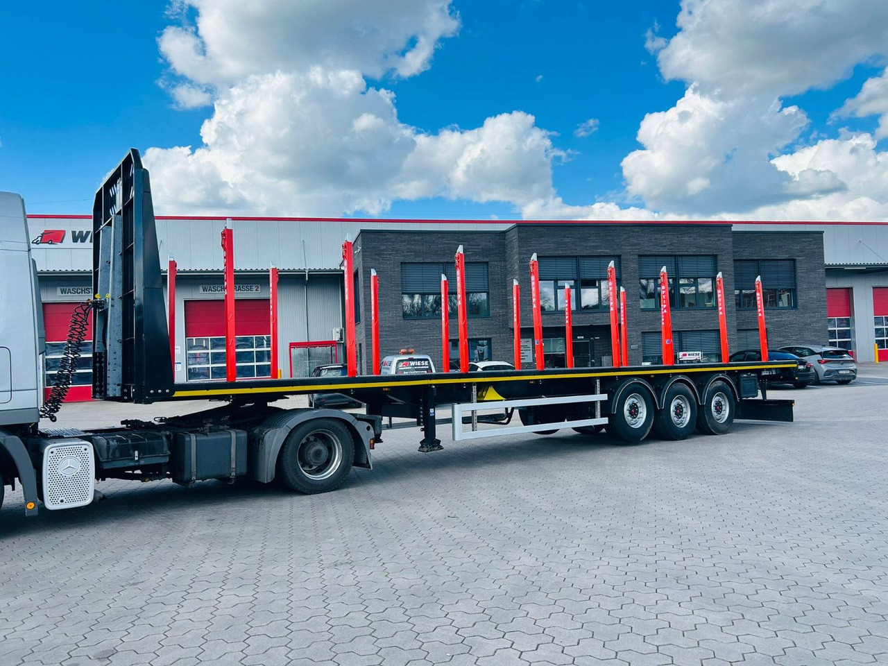 PAVIC 3-Achs Plattform-Auflieger/Leergew. ca. 7,1t - Semiremorcă transport busteni: Foto 1 PAVIC 3-Achs Plattform-Auflieger/Leergew. ca. 7,1t - Semiremorcă transport busteni: Foto 1