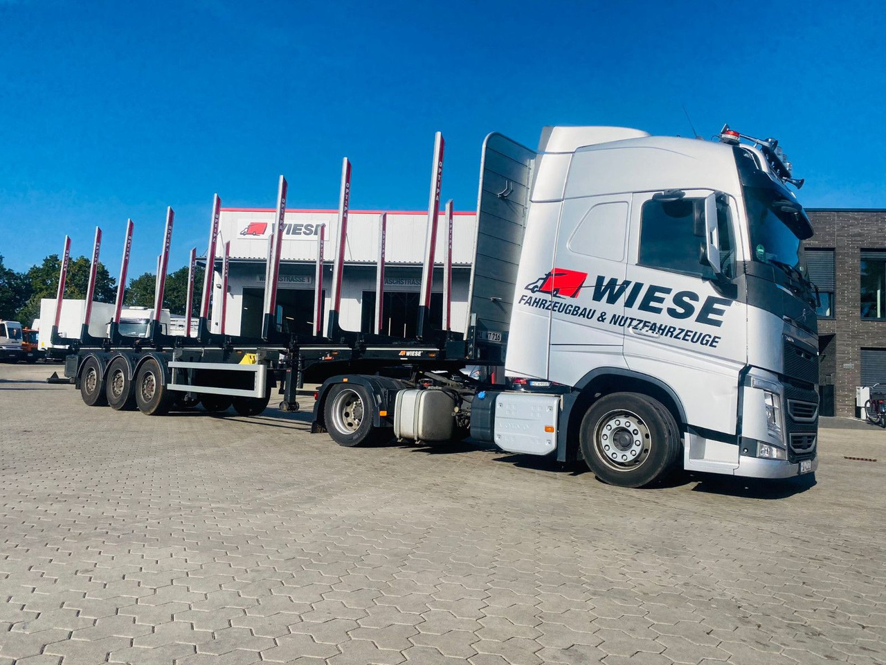 PAVIC Holzauflieger mit Schemel und Rungen - Semiremorcă transport busteni: Foto 1 PAVIC Holzauflieger mit Schemel und Rungen - Semiremorcă transport busteni: Foto 1