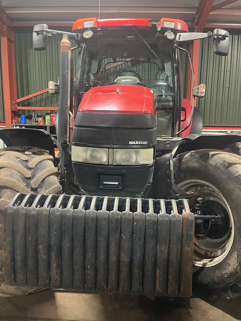 CASE IH MXU 135 - Tractor agricol: Foto 2 CASE IH MXU 135 - Tractor agricol: Foto 2