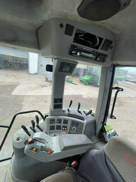 Claas Arion 640 - Tractor agricol: Foto 2 Claas Arion 640 - Tractor agricol: Foto 2