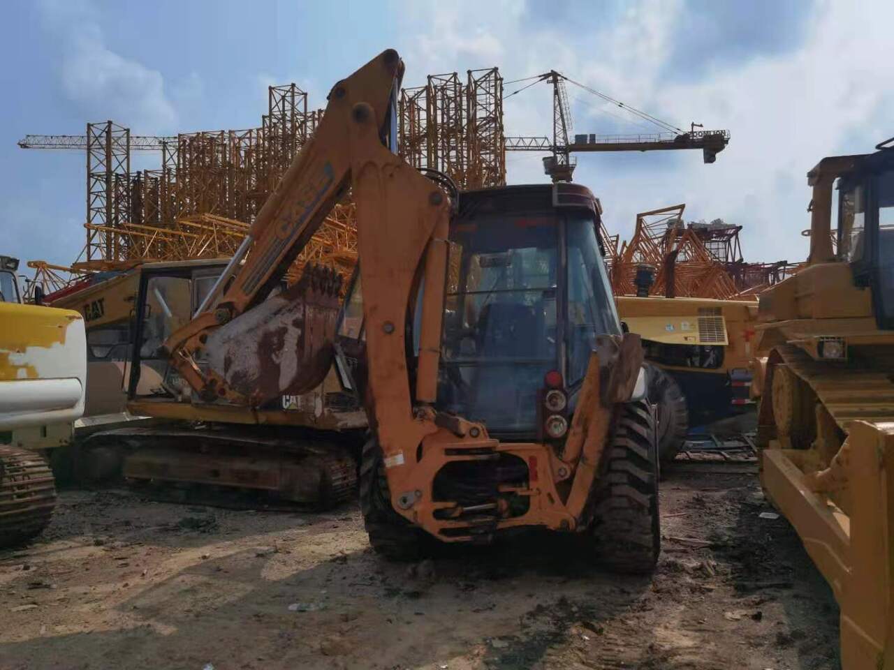 CASE 580L - Buldoexcavator: Foto 4 CASE 580L - Buldoexcavator: Foto 4