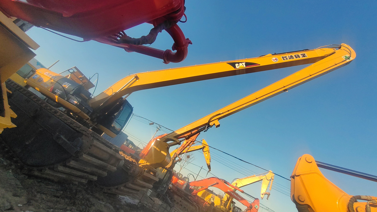 CATERPILLAR 320C - Excavator plutitoare: Foto 3 CATERPILLAR 320C - Excavator plutitoare: Foto 3