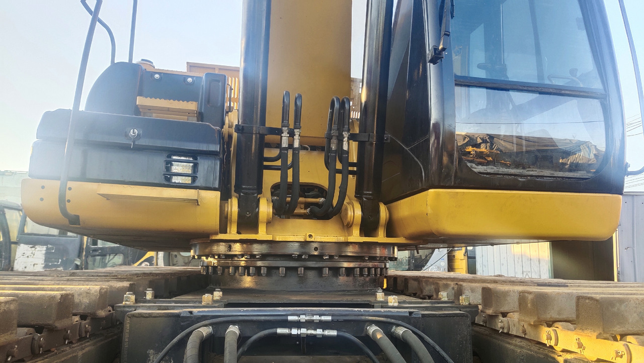 CATERPILLAR 320C - Excavator plutitoare: Foto 4 CATERPILLAR 320C - Excavator plutitoare: Foto 4