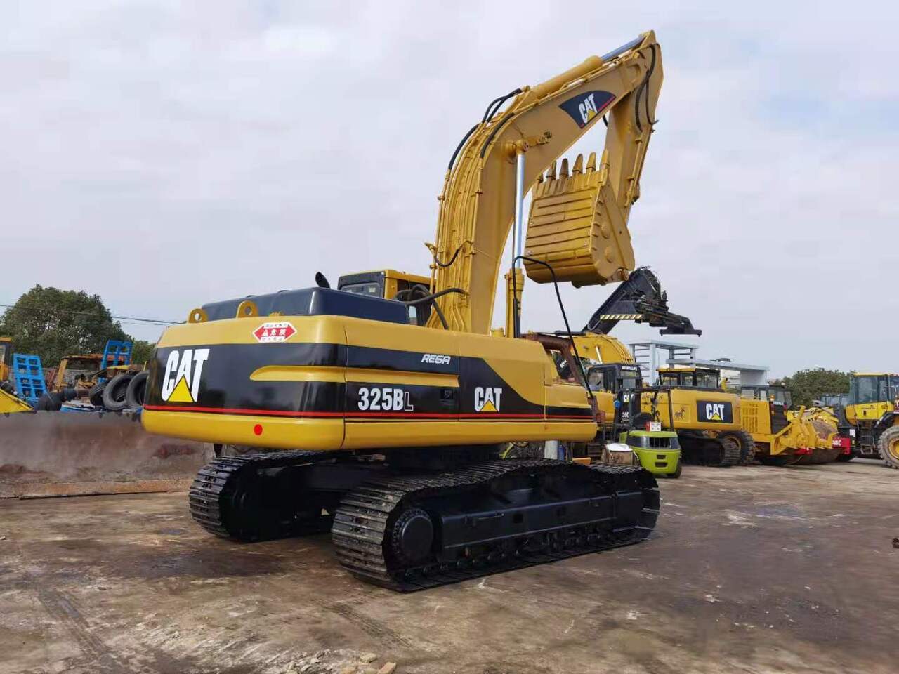 CATERPILLAR 325BL - Excavator pe şenile: Foto 1 CATERPILLAR 325BL - Excavator pe şenile: Foto 1