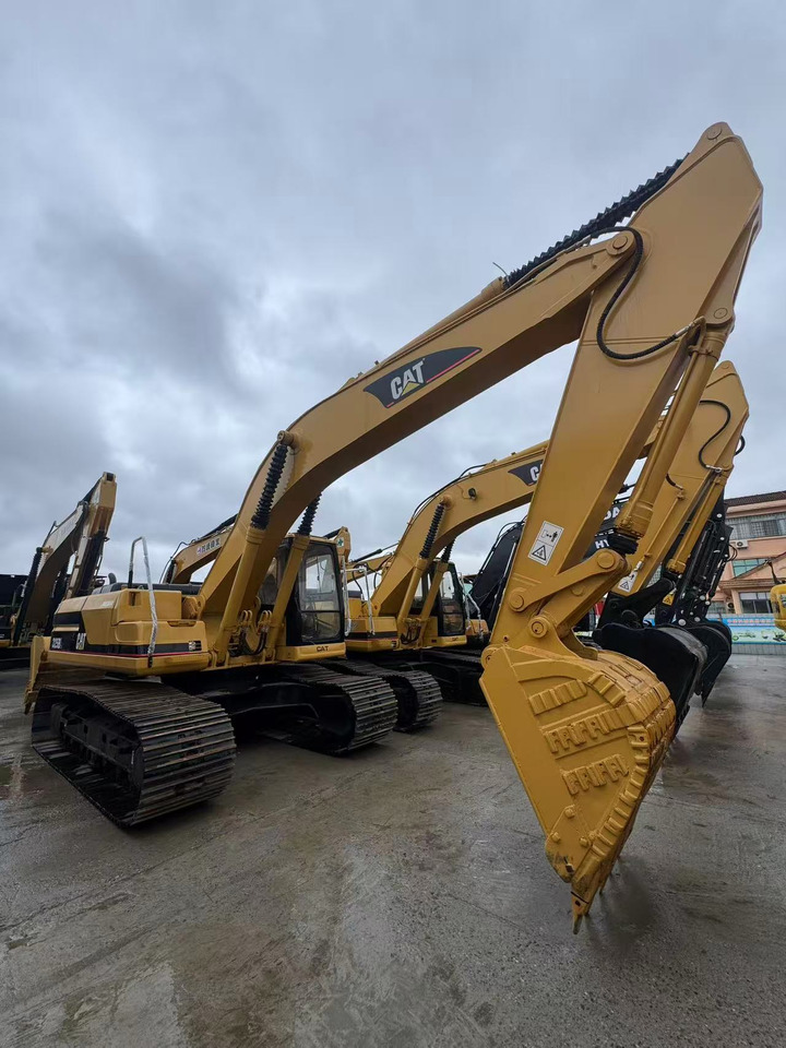 CATERPILLAR 325BL - Excavator pe şenile: Foto 4 CATERPILLAR 325BL - Excavator pe şenile: Foto 4