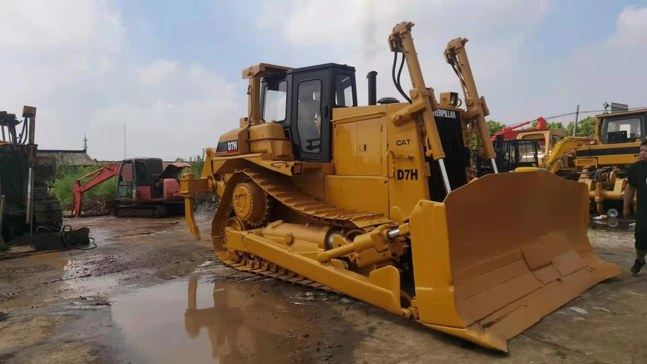 CATERPILLAR D7H - Buldozer: Foto 3 CATERPILLAR D7H - Buldozer: Foto 3