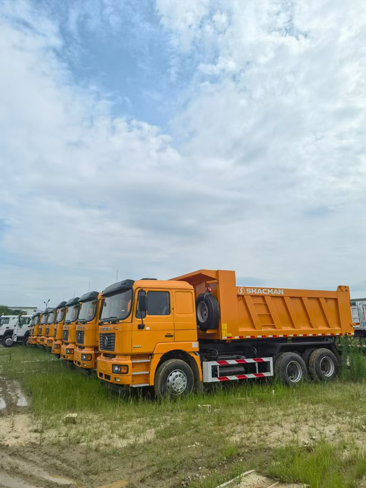 SHACMAN 6x4 F2000 - Camion: Foto 2 SHACMAN 6x4 F2000 - Camion: Foto 2