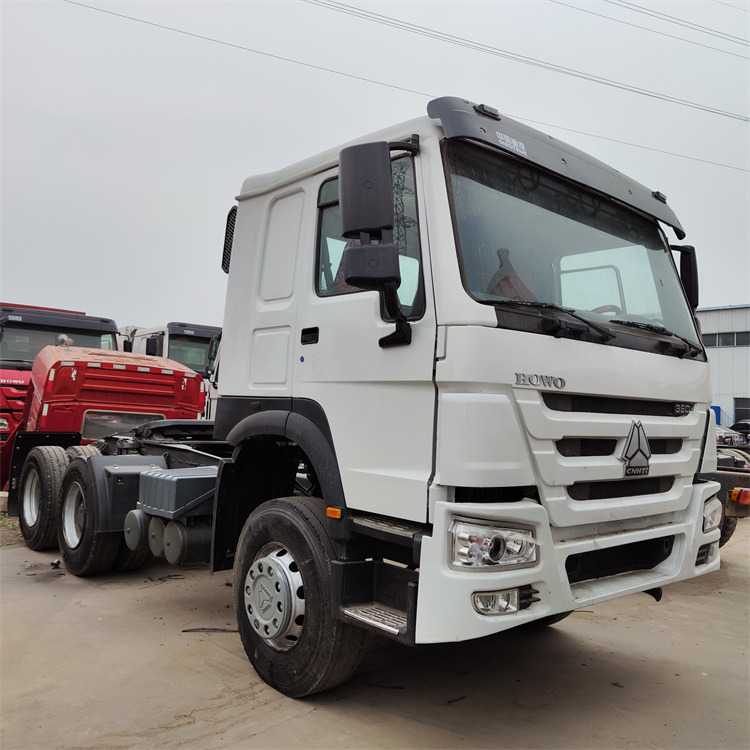 HOWO white-6x4 380hp tractor - Cap tractor: Foto 1 HOWO white-6x4 380hp tractor - Cap tractor: Foto 1