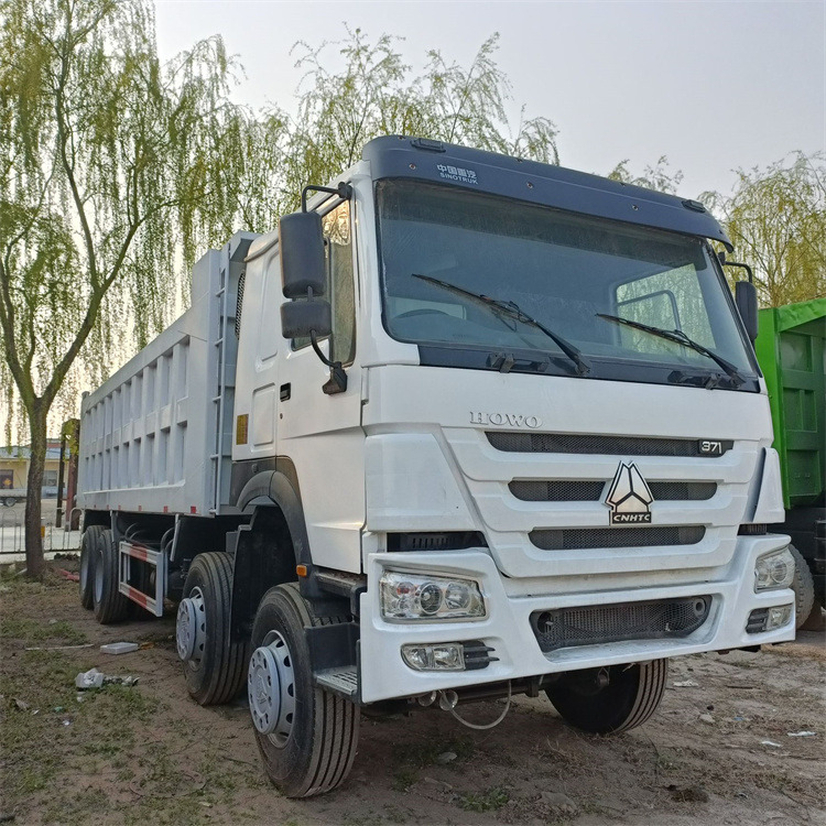 HOWO HOWO 371-white-tipper - Camion basculantă: Foto 5 HOWO HOWO 371-white-tipper - Camion basculantă: Foto 5