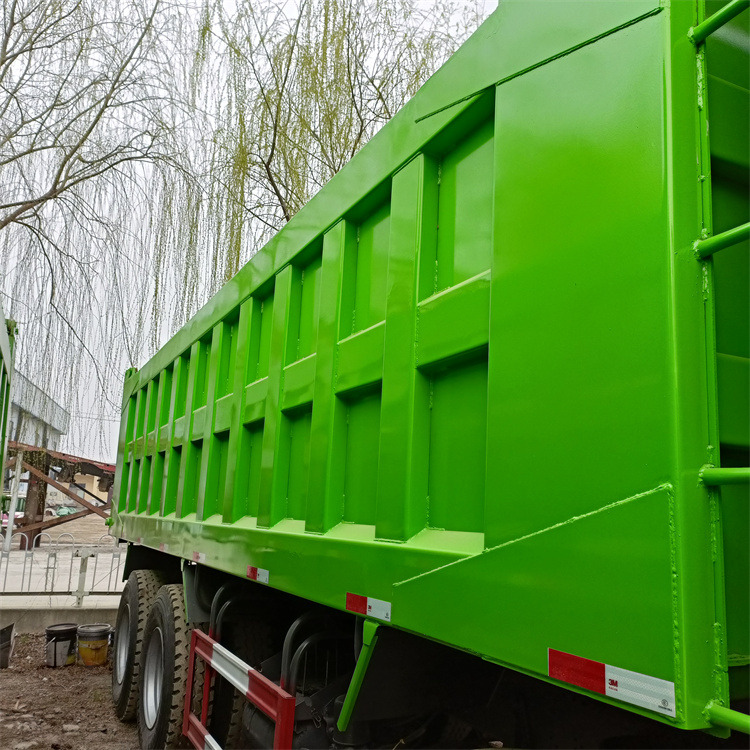 HOWO HOWO 8x4 375hp- Tipper - Camion basculantă: Foto 3 HOWO HOWO 8x4 375hp- Tipper - Camion basculantă: Foto 3