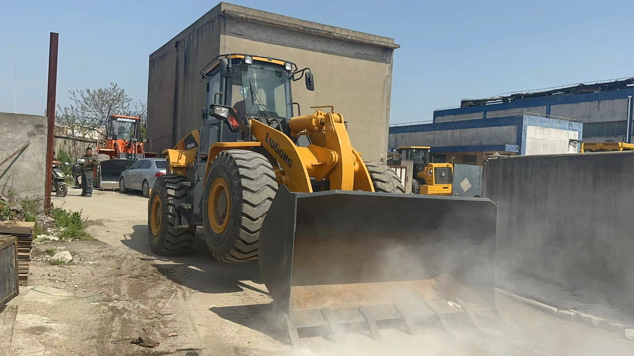 LIUGONG 855H - Încărcător frontal pe pneuri: Foto 5 LIUGONG 855H - Încărcător frontal pe pneuri: Foto 5