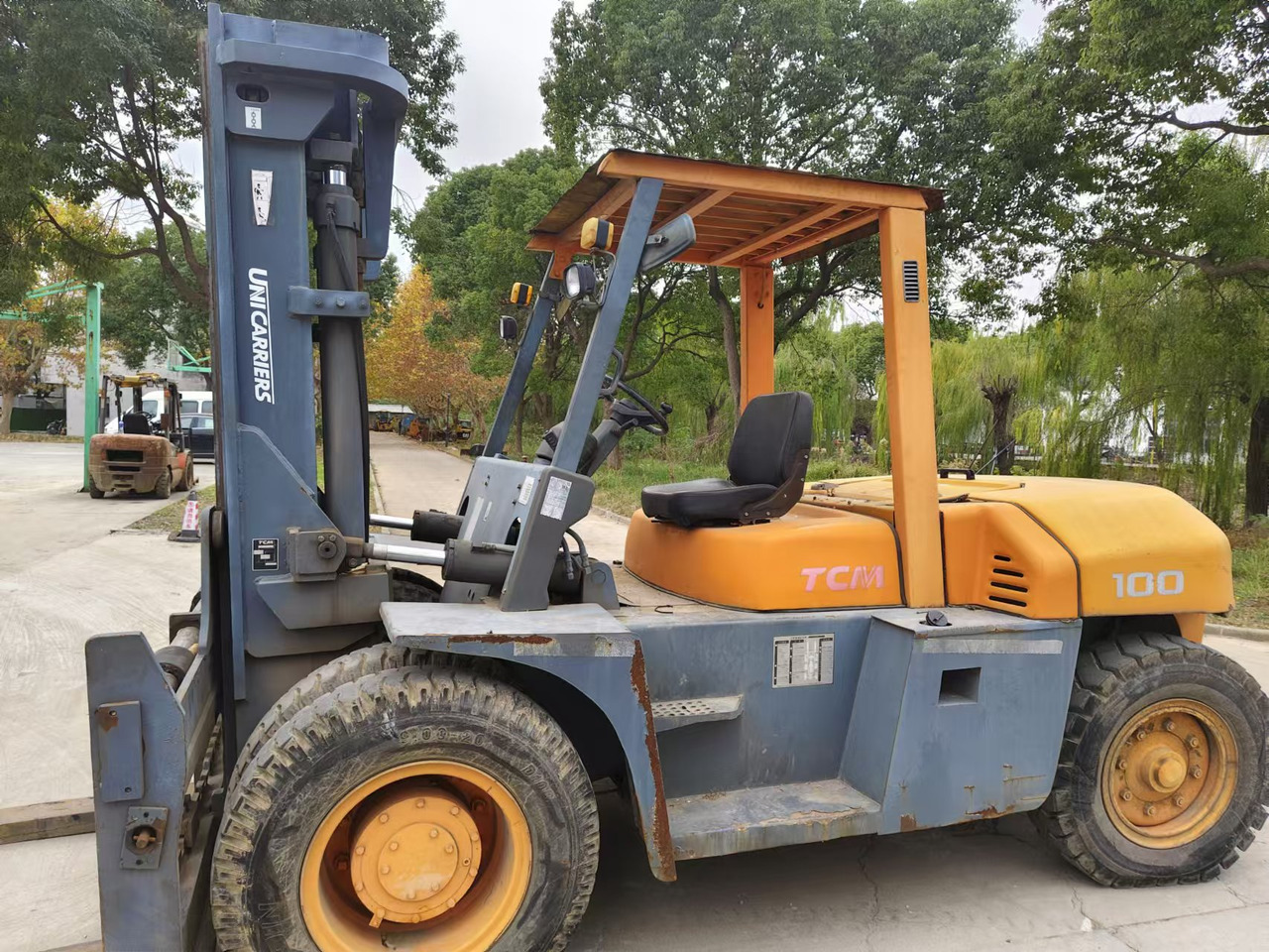 TCM FD100 - Motostivuitor: Foto 1 TCM FD100 - Motostivuitor: Foto 1