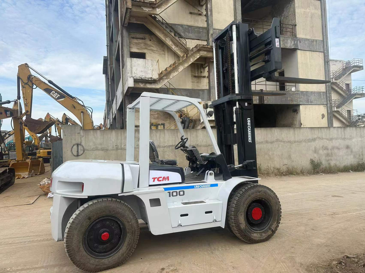 TCM FD100 Z8 - Motostivuitor: Foto 3 TCM FD100 Z8 - Motostivuitor: Foto 3