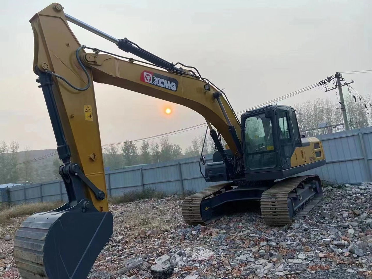 XCMG XE215DA - Excavator pe şenile: Foto 1 XCMG XE215DA - Excavator pe şenile: Foto 1
