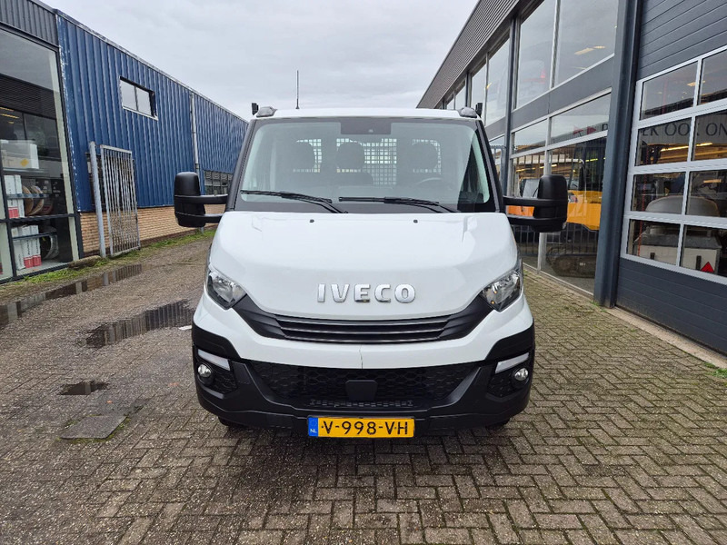 Iveco Daily 50C18 Pritsche 3.0D Euro 6 Hi-Matic GVW 3500 kg - Autoutilitară cu platformă: Foto 3 Iveco Daily 50C18 Pritsche 3.0D Euro 6 Hi-Matic GVW 3500 kg - Autoutilitară cu platformă: Foto 3