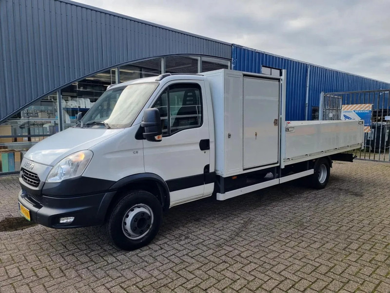 Iveco Daily 70C21 3.0D/ 204PS/ Radstand 475 cm/ Openlaadbak 4m - Autoutilitară cu platformă: Foto 4 Iveco Daily 70C21 3.0D/ 204PS/ Radstand 475 cm/ Openlaadbak 4m - Autoutilitară cu platformă: Foto 4