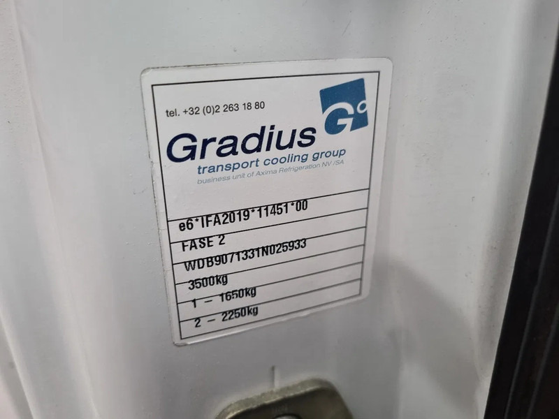 Autoutilitară frigorifica Mercedes-Benz Sprinter 316 CDI Koelkoffer Multitemp TK V500MAX +20C / -20C Euro 6: Foto 18 Autoutilitară frigorifica Mercedes-Benz Sprinter 316 CDI Koelkoffer Multitemp TK V500MAX +20C / -20C Euro 6: Foto 18