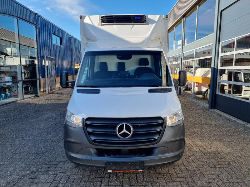 Mercedes-Benz Sprinter 516 CDI Kuhlkoffer/ Carrier/ 8 PALLETS/ EURO 6D - Autoutilitară frigorifica: Foto 3 Mercedes-Benz Sprinter 516 CDI Kuhlkoffer/ Carrier/ 8 PALLETS/ EURO 6D - Autoutilitară frigorifica: Foto 3