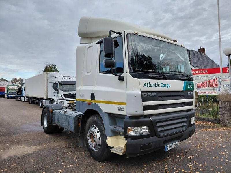 DAF CF 85.430 MANUAL ZF GEARBOX 4x2 Truckhead !! EURO 3 Engine !! - Cap tractor: Foto 2 DAF CF 85.430 MANUAL ZF GEARBOX 4x2 Truckhead !! EURO 3 Engine !! - Cap tractor: Foto 2