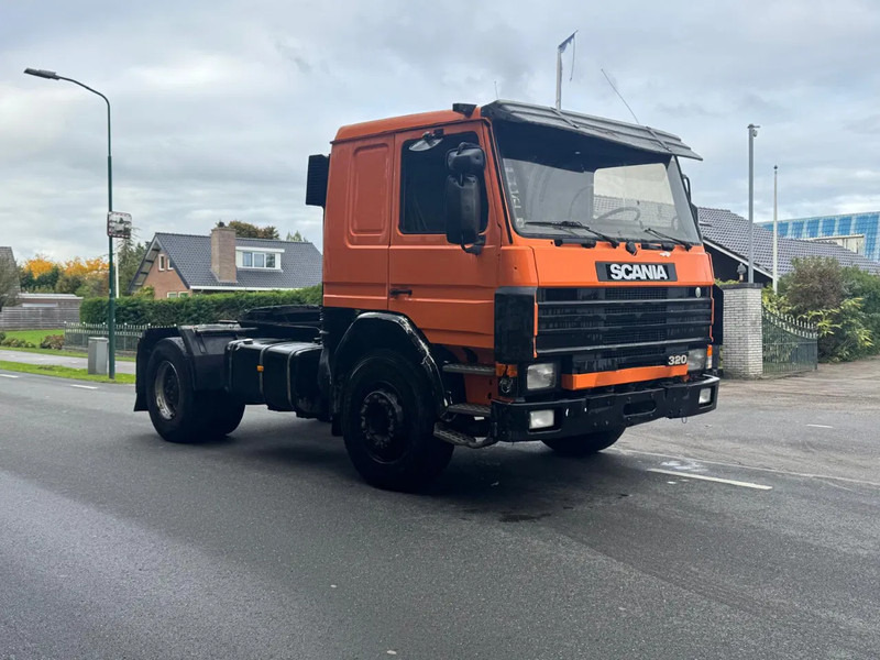 Scania P113-320 BIG AXLE FULL STEEL SPRING MANUAL GEARBOX - Cap tractor: Foto 2 Scania P113-320 BIG AXLE FULL STEEL SPRING MANUAL GEARBOX - Cap tractor: Foto 2