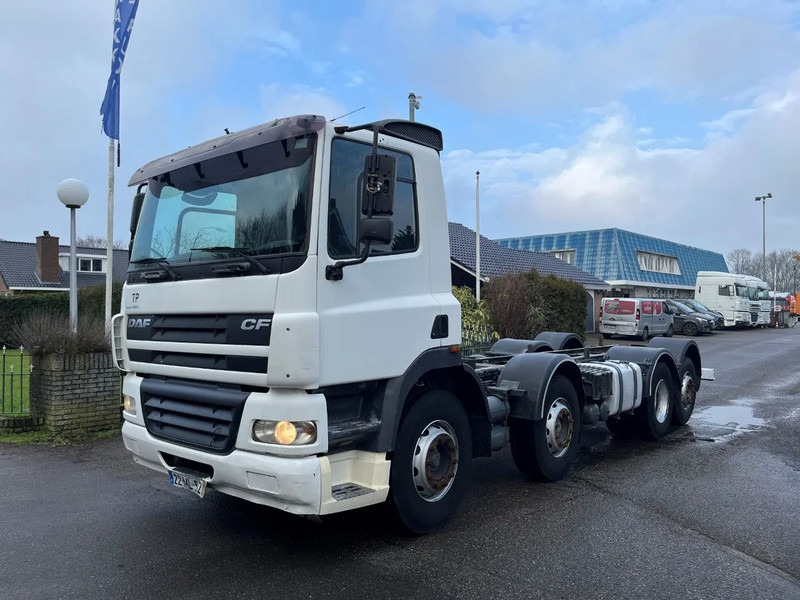 DAF CF 85.430 EURO 3 8X2 CHASSIS - Camion şasiu: Foto 1 DAF CF 85.430 EURO 3 8X2 CHASSIS - Camion şasiu: Foto 1
