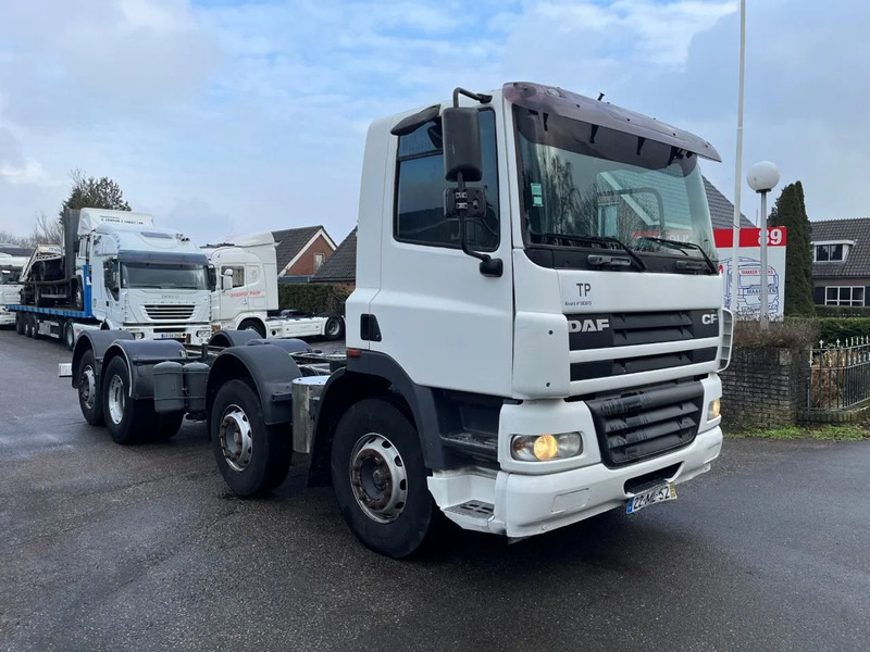 DAF CF 85.430 EURO 3 8X2 CHASSIS - Camion şasiu: Foto 4 DAF CF 85.430 EURO 3 8X2 CHASSIS - Camion şasiu: Foto 4