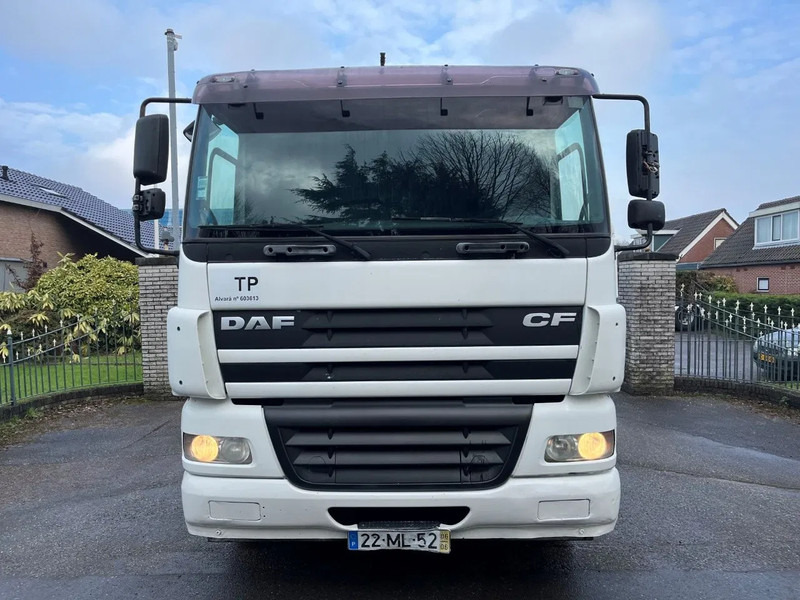 DAF CF 85.430 EURO 3 8X2 CHASSIS - Camion şasiu: Foto 2 DAF CF 85.430 EURO 3 8X2 CHASSIS - Camion şasiu: Foto 2