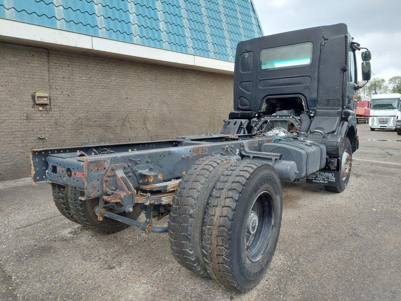 Renault Kerax 270 DCI FULL STEEL SPRING BIG AXLE - Camion şasiu: Foto 3 Renault Kerax 270 DCI FULL STEEL SPRING BIG AXLE - Camion şasiu: Foto 3