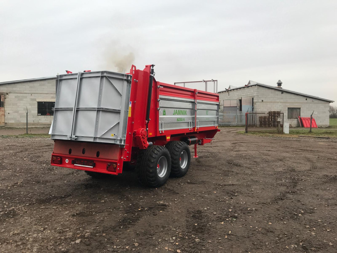 ROLTRANS N 250/4 Jamnik 8t - Maşină de împrăştiat gunoi de grajd: Foto 1 ROLTRANS N 250/4 Jamnik 8t - Maşină de împrăştiat gunoi de grajd: Foto 1