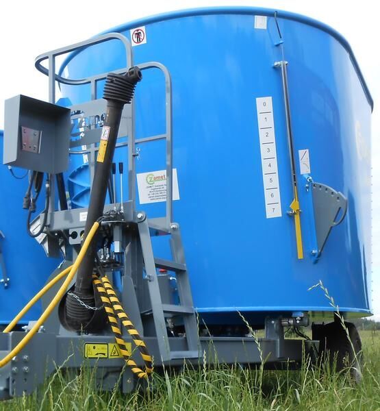 Zamet FIDER 12m3 - Remorcă distribuit furaje: Foto 3 Zamet FIDER 12m3 - Remorcă distribuit furaje: Foto 3