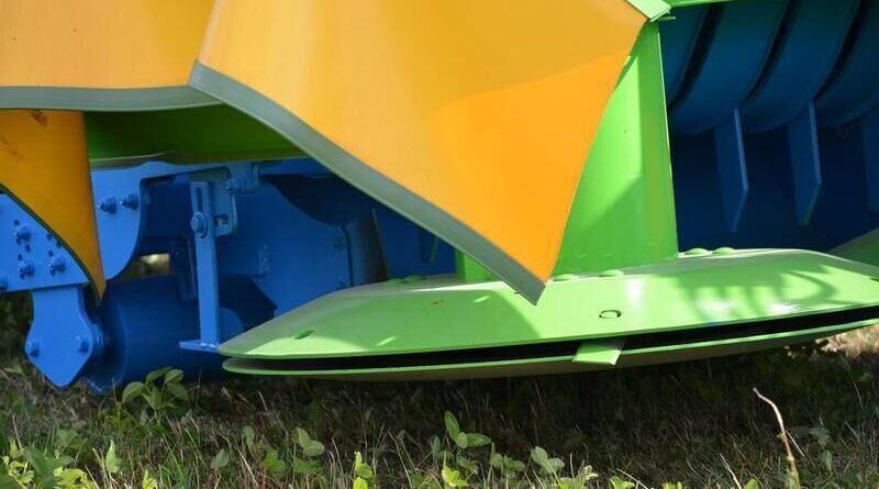 Zamet Ścinacz zielonek T635/3 - Remorcă cu autoincarcare: Foto 2 Zamet Ścinacz zielonek T635/3 - Remorcă cu autoincarcare: Foto 2