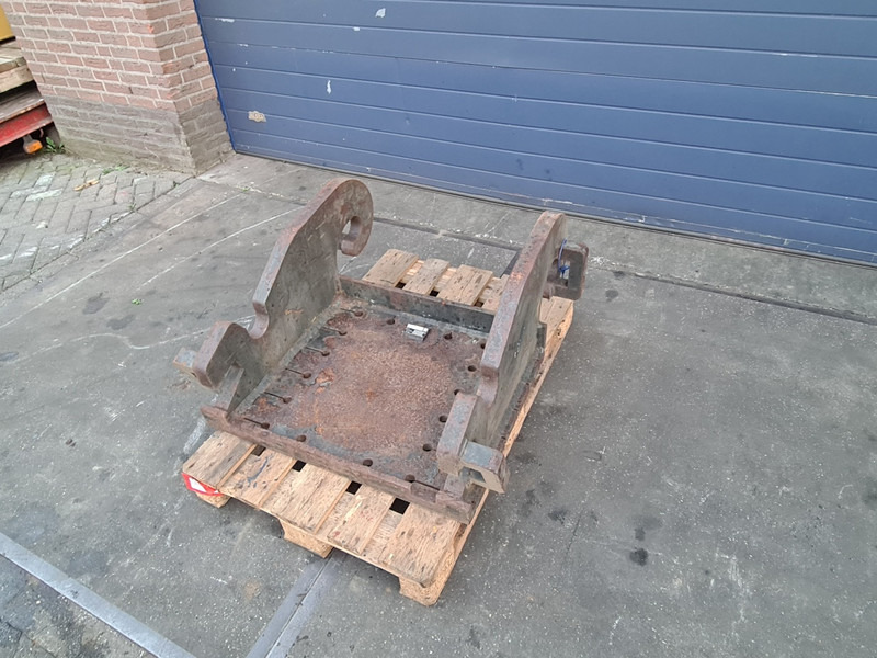 Kopplaat adaptor plate cw45 breedt - Cuplare rapidă pentru Utilaje constructii: Foto 1 Kopplaat adaptor plate cw45 breedt - Cuplare rapidă pentru Utilaje constructii: Foto 1