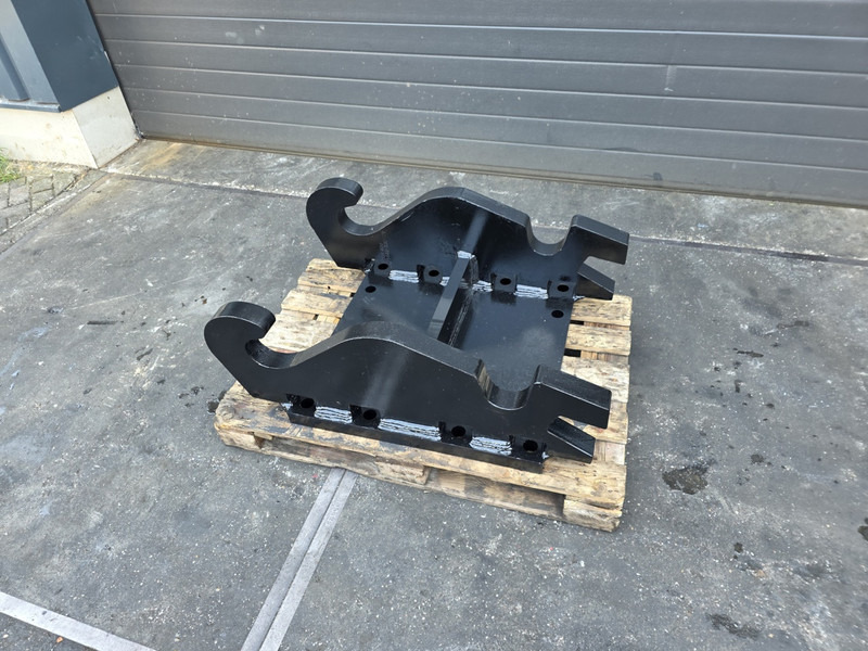 Kopplaat cw55s adaptor plate indeco adaptor plate cw55s - Cuplare rapidă pentru Utilaje constructii: Foto 1 Kopplaat cw55s adaptor plate indeco adaptor plate cw55s - Cuplare rapidă pentru Utilaje constructii: Foto 1