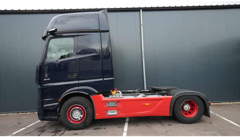 Mercedes-Benz ACTROS 1945 GIGASPACE 649.700KM - Cap tractor: Foto 1 Mercedes-Benz ACTROS 1945 GIGASPACE 649.700KM - Cap tractor: Foto 1