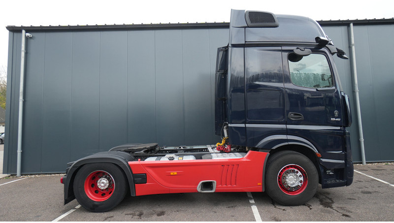 Mercedes-Benz ACTROS 1945 GIGASPACE 727.600KM - Cap tractor: Foto 2 Mercedes-Benz ACTROS 1945 GIGASPACE 727.600KM - Cap tractor: Foto 2