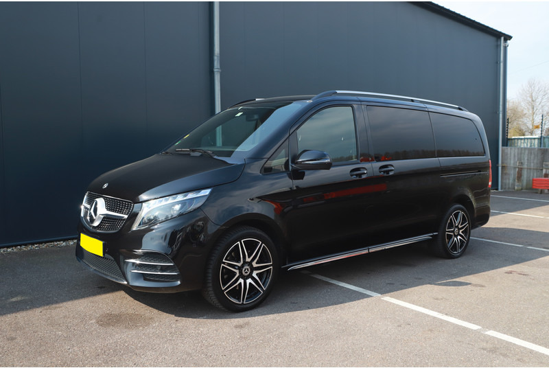 Mercedes-Benz V300 AMG EXCLUSIVE 4-MATIC AIRMATIC - Microbuz, Transport persoane: Foto 4 Mercedes-Benz V300 AMG EXCLUSIVE 4-MATIC AIRMATIC - Microbuz, Transport persoane: Foto 4