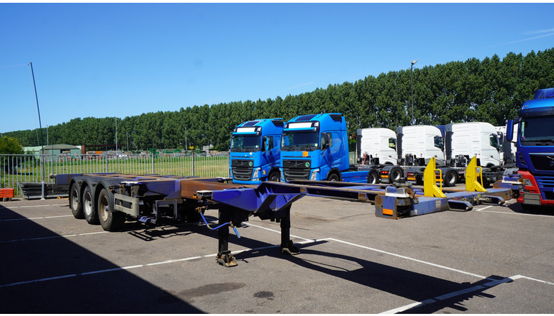 Pacton 3 AXLE MULTI CONTAINER TRANSPORT TRAILER EXTENDABLE 45 FT - Semiremorcă transport containere/ Swap body: Foto 3 Pacton 3 AXLE MULTI CONTAINER TRANSPORT TRAILER EXTENDABLE 45 FT - Semiremorcă transport containere/ Swap body: Foto 3
