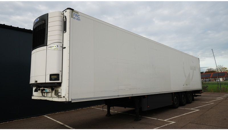 Schmitz Cargobull 3 AXLE FRIGO TRAILER WITH CARRIER VECTOR - Semiremorcă frigider: Foto 2 Schmitz Cargobull 3 AXLE FRIGO TRAILER WITH CARRIER VECTOR - Semiremorcă frigider: Foto 2