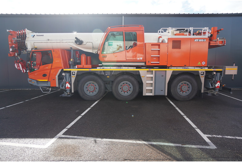 Tadano-Faun ATF60G-3 6X6X6 WITH JIB - Camion cu macara: Foto 1 Tadano-Faun ATF60G-3 6X6X6 WITH JIB - Camion cu macara: Foto 1
