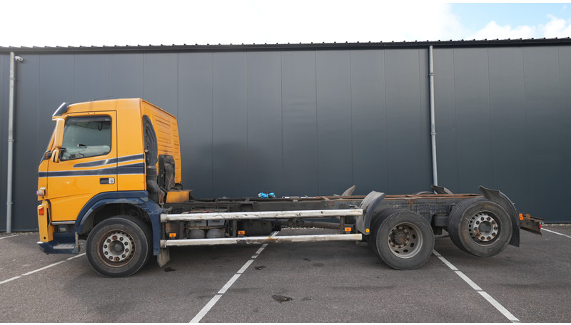 Volvo FM9 340 6X2 CHASSIS EURO 5 480000KM - Camion şasiu: Foto 1 Volvo FM9 340 6X2 CHASSIS EURO 5 480000KM - Camion şasiu: Foto 1