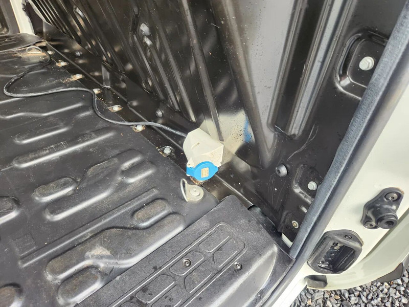 Fiat Doblò Maxi, 2017, 135000km, Airco, L2H1, Parkingsens - Autoutilitară compactă: Foto 3 Fiat Doblò Maxi, 2017, 135000km, Airco, L2H1, Parkingsens - Autoutilitară compactă: Foto 3