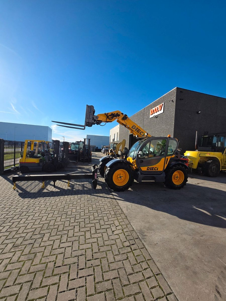 Dieci Agri Star 40.7 - Stivuitor telescopic: Foto 3 Dieci Agri Star 40.7 - Stivuitor telescopic: Foto 3