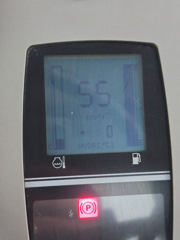 Autogreder New Holland F106.6: Foto 18