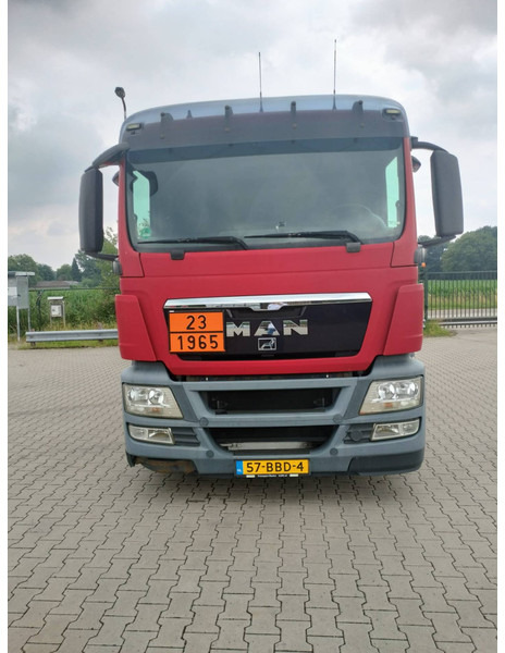 MAN TGS 26.400 6x2-4 LL 26900 Liter Gas tank truck ID 2.168 Rootselaar, flowmeter, pump - Camion cisternă: Foto 2 MAN TGS 26.400 6x2-4 LL 26900 Liter Gas tank truck ID 2.168 Rootselaar, flowmeter, pump - Camion cisternă: Foto 2